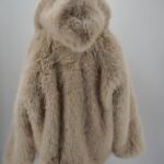 Abrigo beige elegante mujer | Stylicious (9)