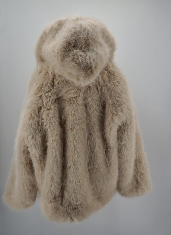 Abrigo beige elegante mujer | Stylicious (9)