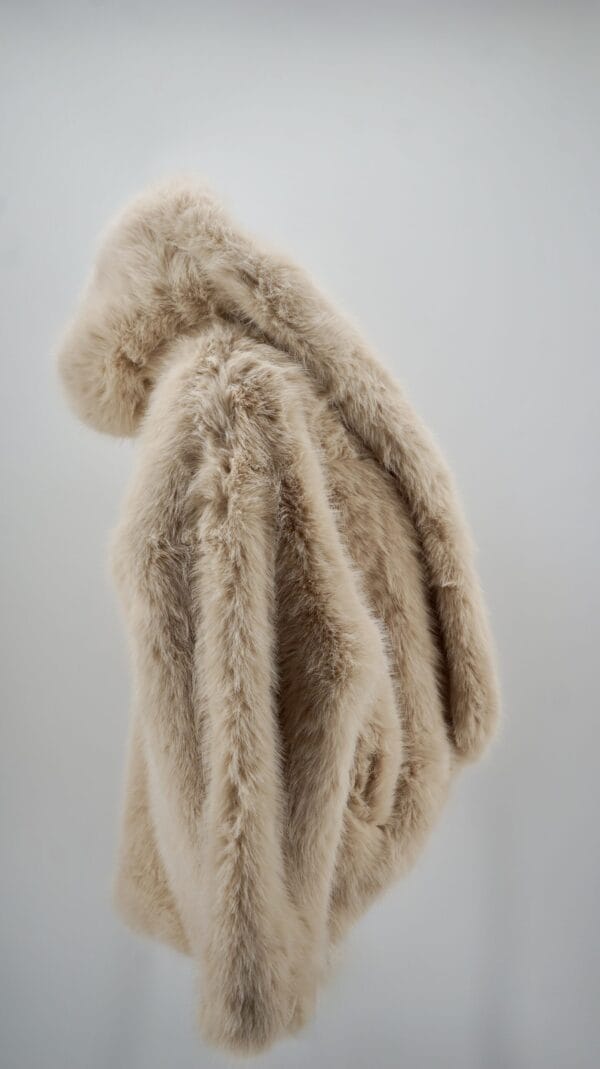 Abrigo beige elegante mujer | Stylicious (10)