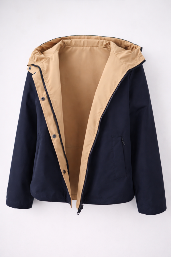 Chubasquero reversible azul y beige | Stylicious (17)