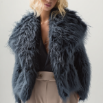 Abrigo de pelo azul mujer | Stylicious (25)