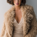Abrigo de pelo beige mujer | Stylicious (16)