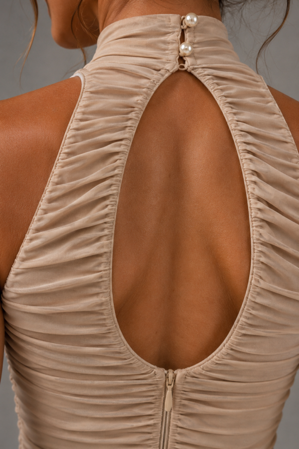 Vestido midi beige elegante fruncido | Stylicious (10)